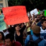 Reciben a Peña Nieto con protestas en Oaxaca. Reciben a Peña Nieto con protestas en Oaxaca.