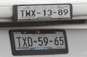Cambio de placas en Puebla costaría 970 pesos en 2012