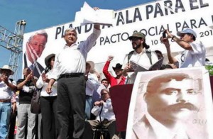 Firma AMLO nuevo Plan de Ayala para el Siglo XXI